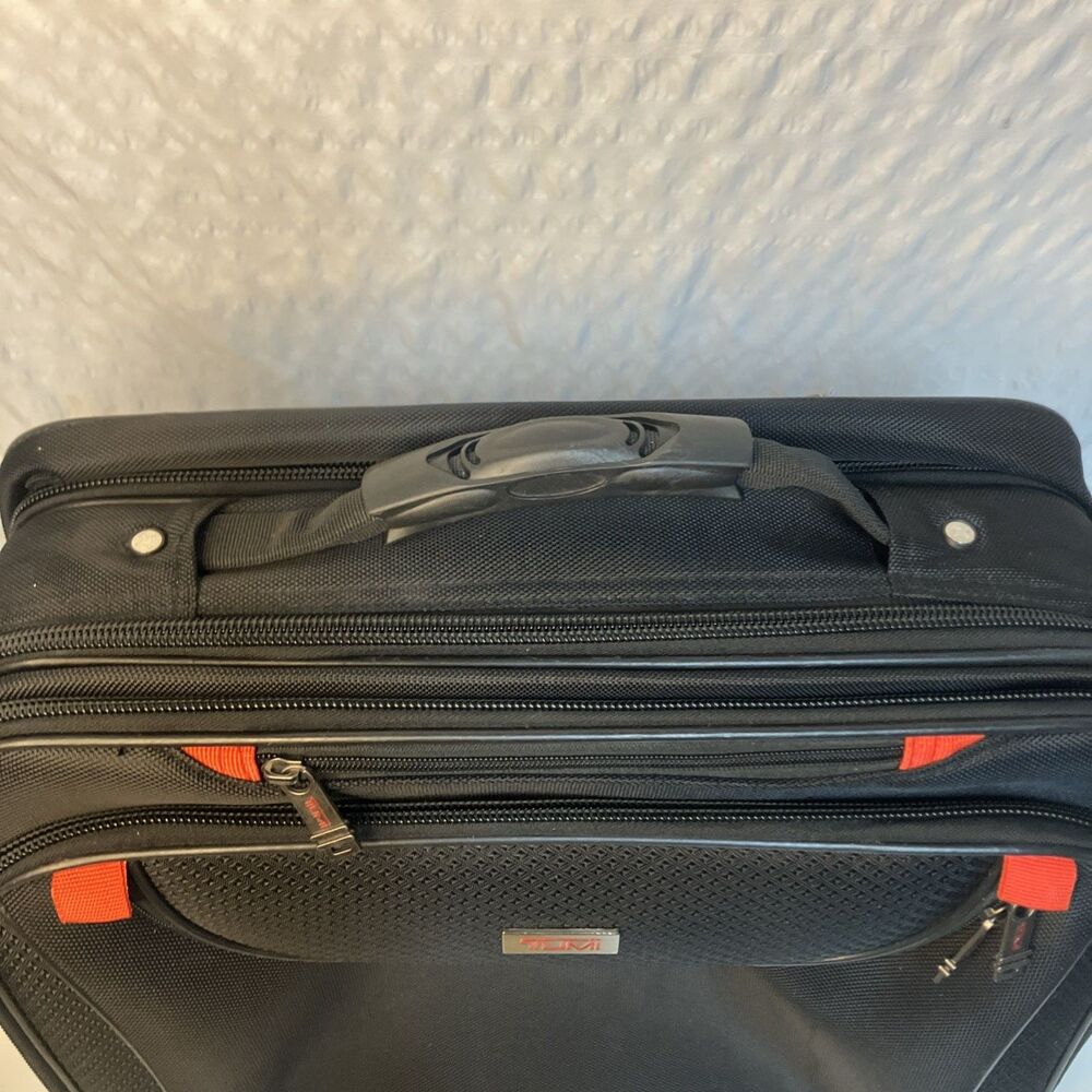 TUMI Alpha 2 Compact Large Screen Laptop Brief Pack Black Red Accents - Picture 14 of 16
